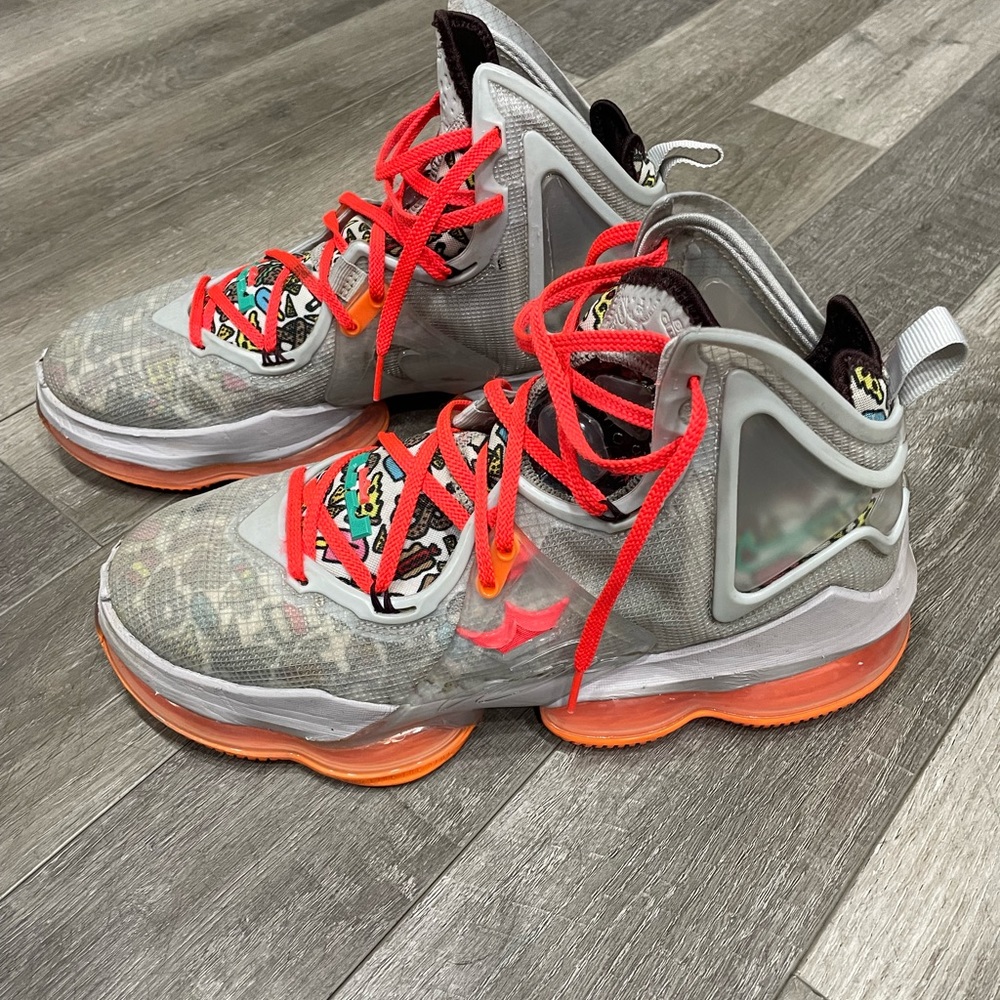 Nike LeBron “Fast Food” shoes size 10.5